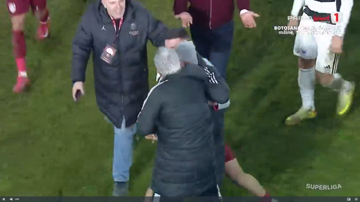 Cristiano Bergodi a făcut scandal la finalul meciului dintre CFR Cluj și U Cluj