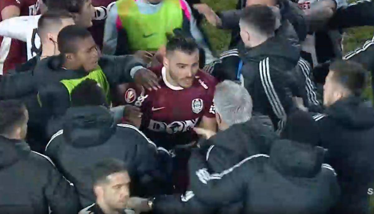 CFR Cluj, victorie uriașă cu U Cluj! Daniel Pancu a readus echipa la viață, Bergodi a avut o ieșire animalică la final