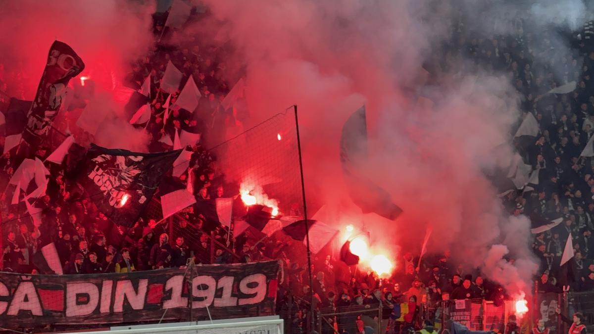 Torțe la CFR - U Cluj
