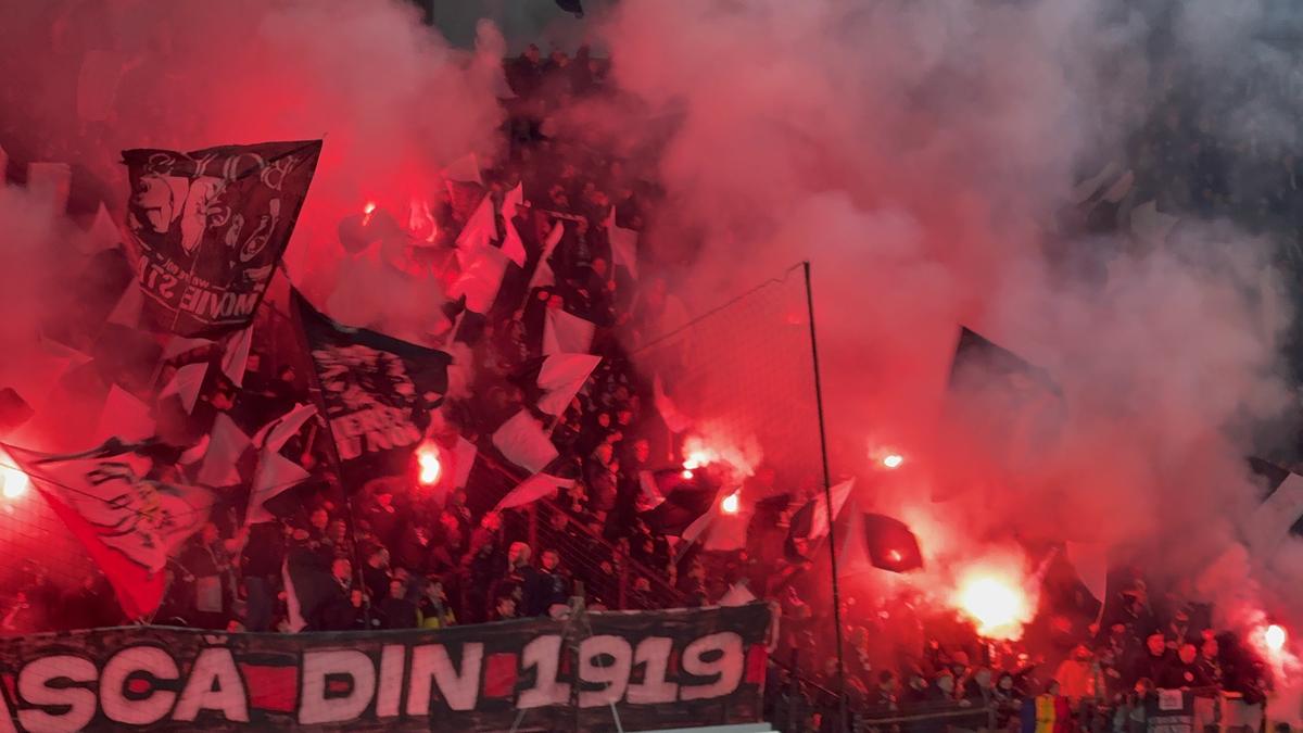 Torțe la CFR - U Cluj