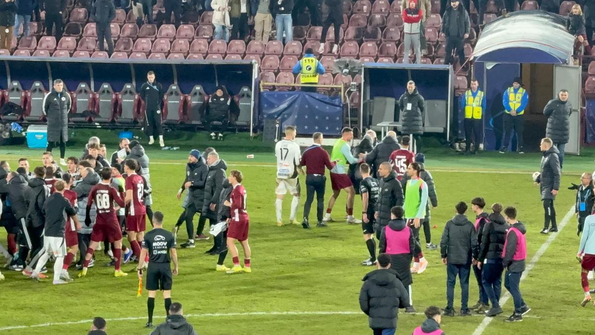 Cristiano Bergodi a făcut scandal la finalul meciului dintre CFR Cluj și U Cluj