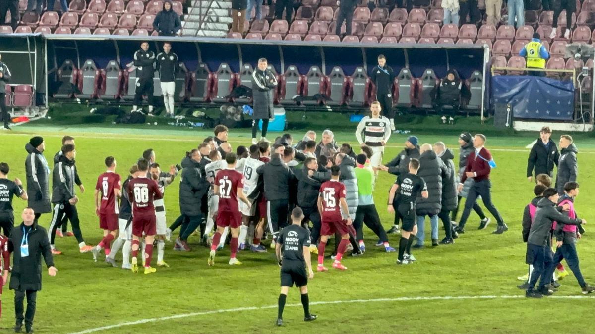 Atac în PLIN! Mihai Stoica l-a „împachetat” din nou pe Pancu: „E mai grav decât ce a făcut Bergodi! Dar la un om care e de acord cu Kadîrov...”