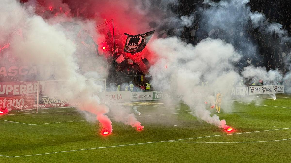 Torțe la CFR - U Cluj