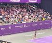 Patrick Ciorcilă, directorul Transylvania Open, e la tribuna oficială, alături de Ion Țiriac Jr., partenerul Soranei Cîrstea și de Omer Tetik, CEO-ul Băncii Transilvania