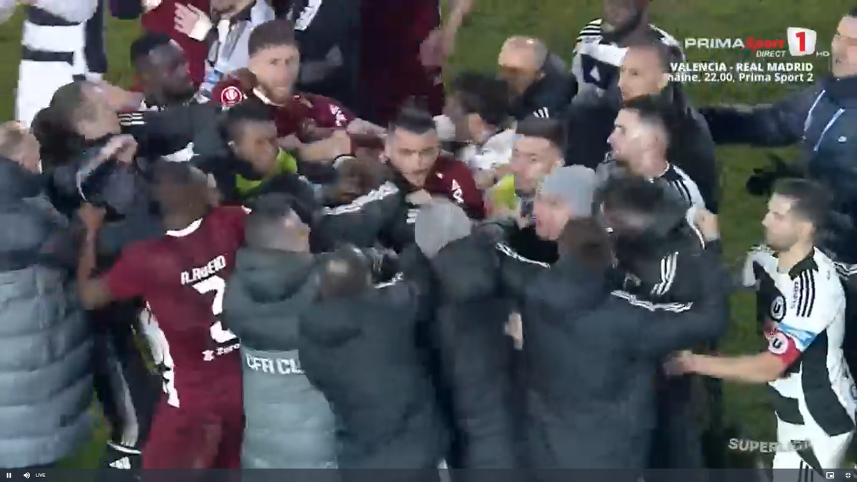 Cristiano Bergodi a făcut scandal la finalul meciului dintre CFR Cluj și U Cluj