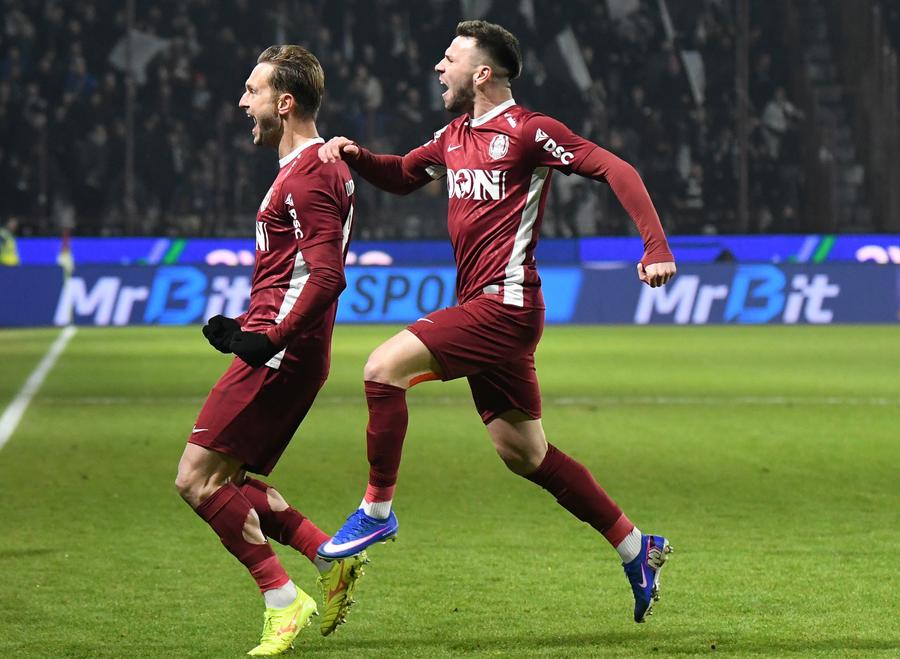 Cordea impresionează în Gruia. Foto: sportpicturesc.eu Începe primăvara „altfel” în fotbalul românesc! Tot ce trebuie să știi la startul play-off-ului + 5 vedete de urmărit
