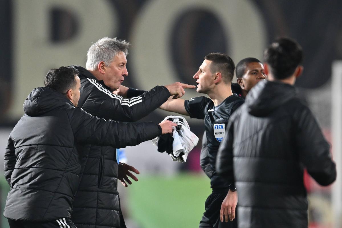 Cristiano Bergodi a făcut scandal la finalul meciului dintre CFR Cluj și U Cluj