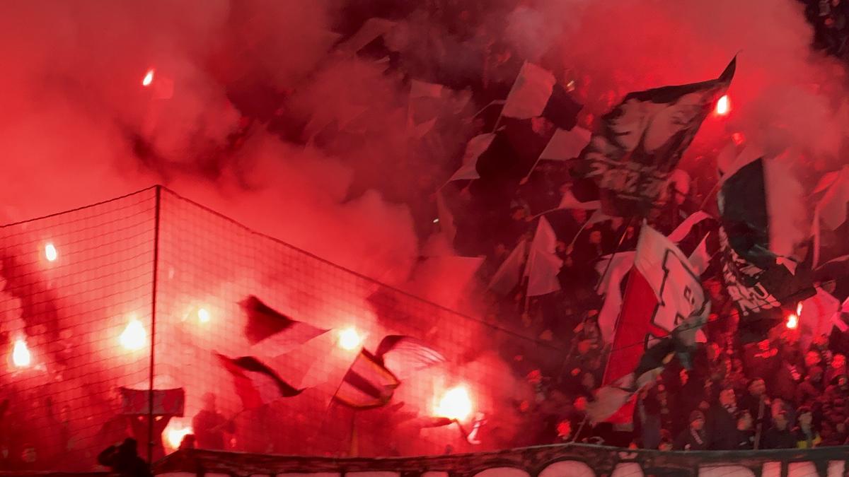 Torțe la CFR - U Cluj