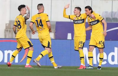 FOTO+VIDEO. Fiorentina - Parma 3-3 » Românii au intrat și au „dinamitat” terenul Fiorentinei: Mihăilă, gol din faza lucrată de Man și pasă de gol! » Ghinionul a lovit însă în prelungiri