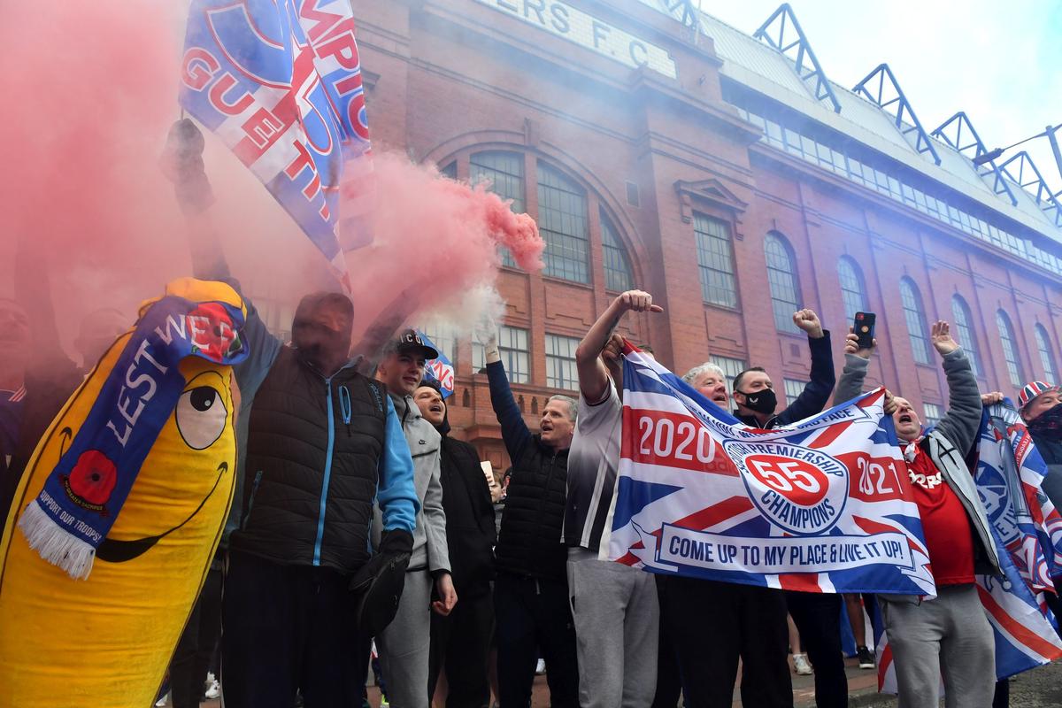Suporterii Glasgow Rangers sărbătoresc titlul
