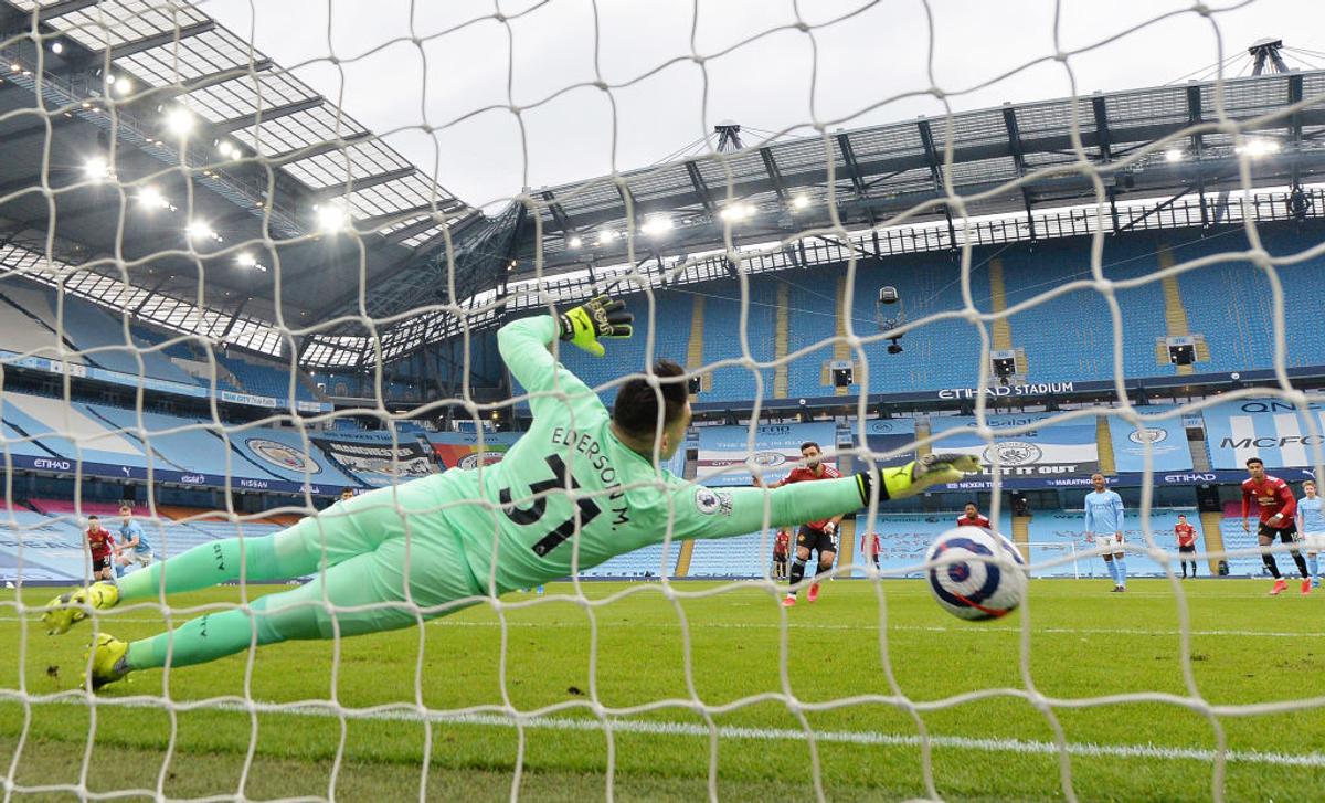 FOTO. Manchester e roșu » United întrerupe seria incredibilă de victorii a rivalei și urcă pe doi în Premier League! City, de nerecunoscut