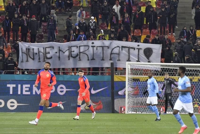 Ultrașii roș-albaștrilor au protestat la meciul cu Voluntari / FOTO: GSP