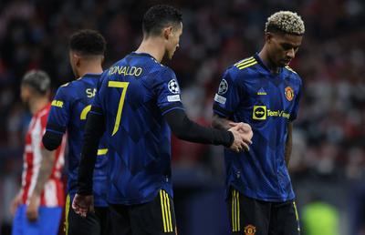 Probleme la United! O vedetă vrea să plece de la club după umilința cu City