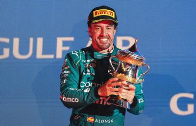 „Nimeni nu depășește acolo!” » Fernando Alonso, spectaculos în MP din Bahrain! Explică modul în care a trecut de Hamilton și Sainz
