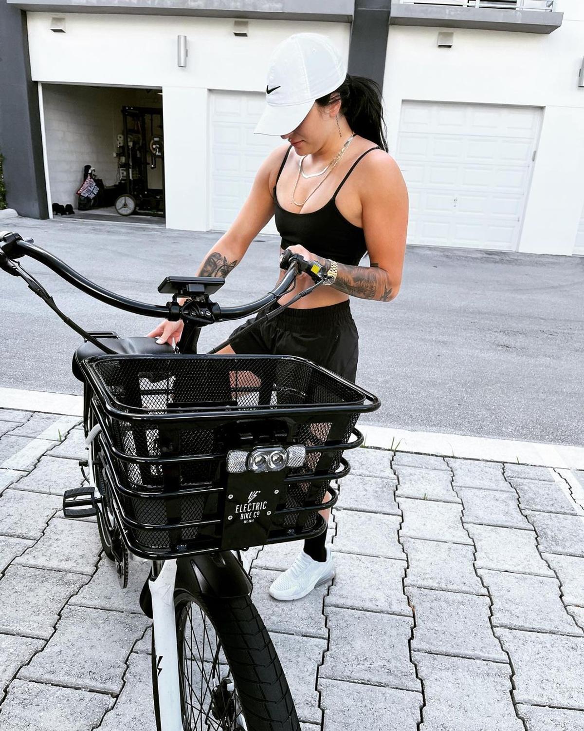 Sonya Deville