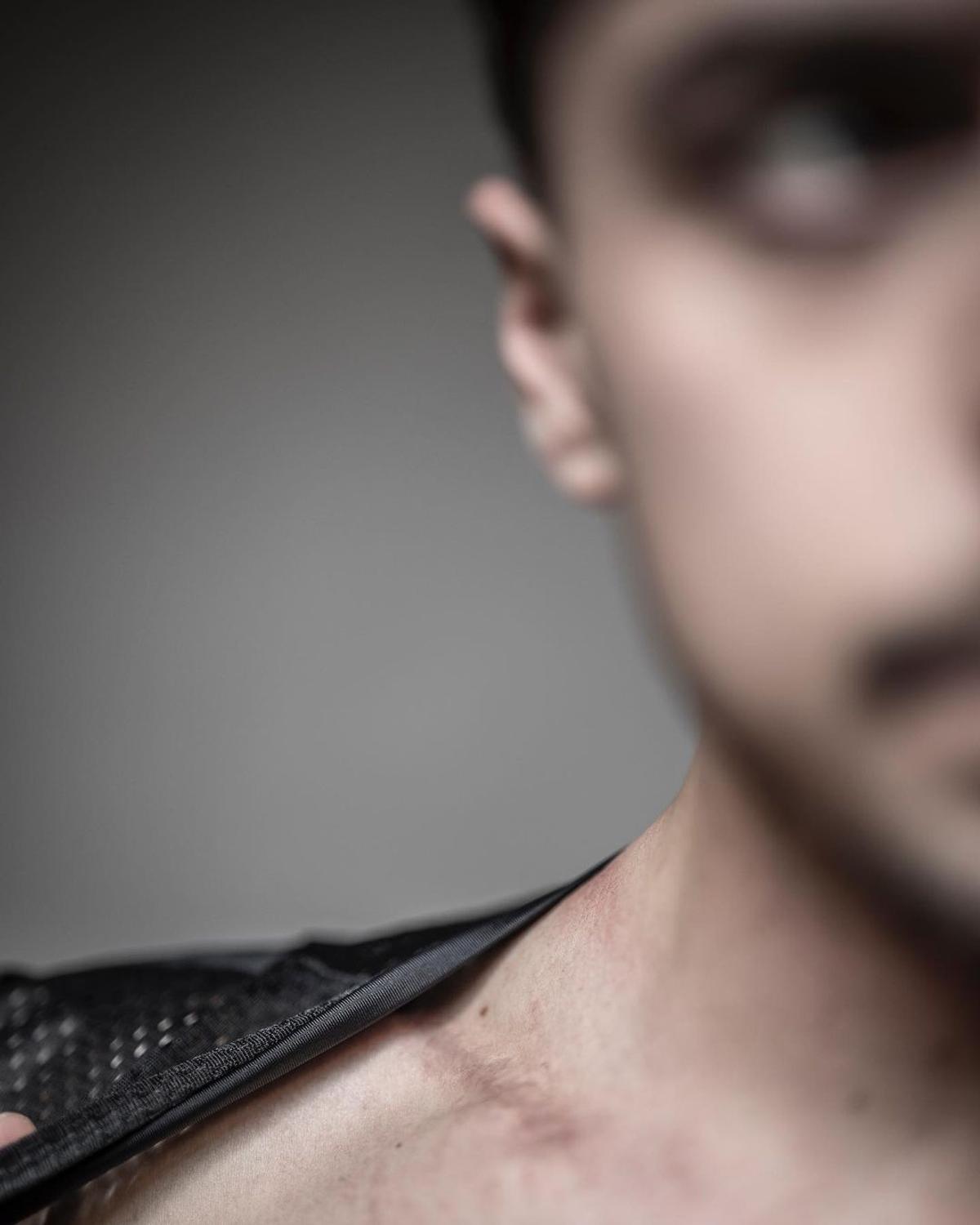 Durere și artă » Piloții din MotoGP așa cum nu i-ai mai văzut » S-au dezbrăcat și își arată cicatricile șocante, dar și tatuajele spectaculoase