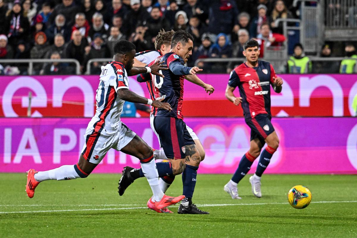 Cagliari - Genoa, cu Florinel Coman titular // 07.03.2025