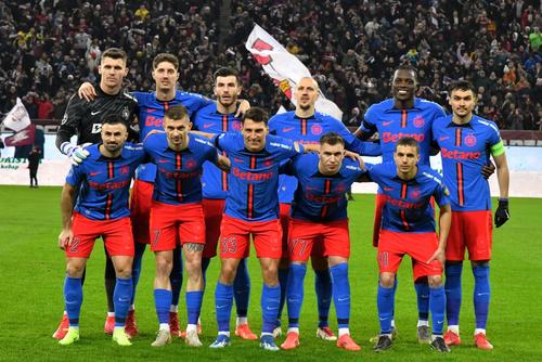 Echipa de start a celor de la FCSB la meciul cu Rapid/ foto Cristi Preda (GSP)