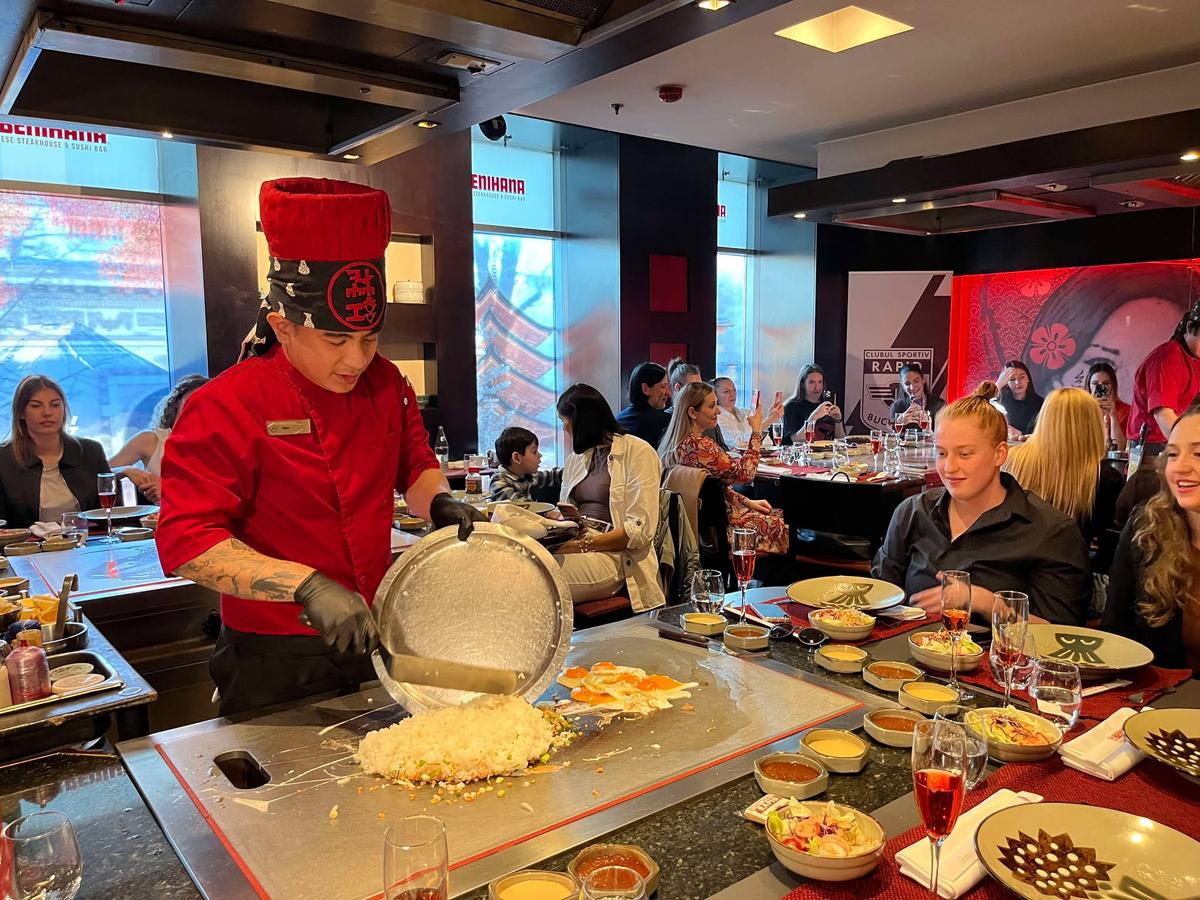 Spectacol inedit de live cooking pentru sportivele clubului Rapid