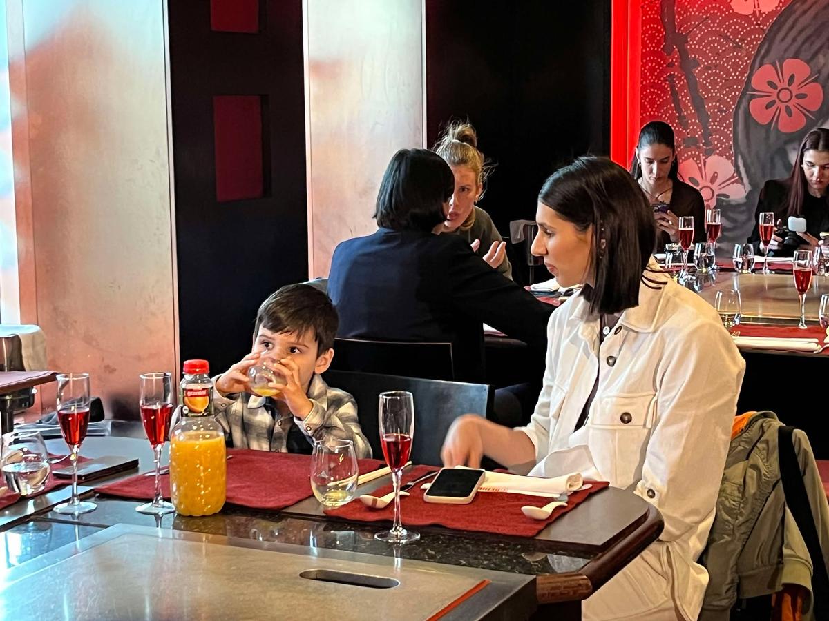 Spectacol inedit de live cooking pentru sportivele clubului Rapid