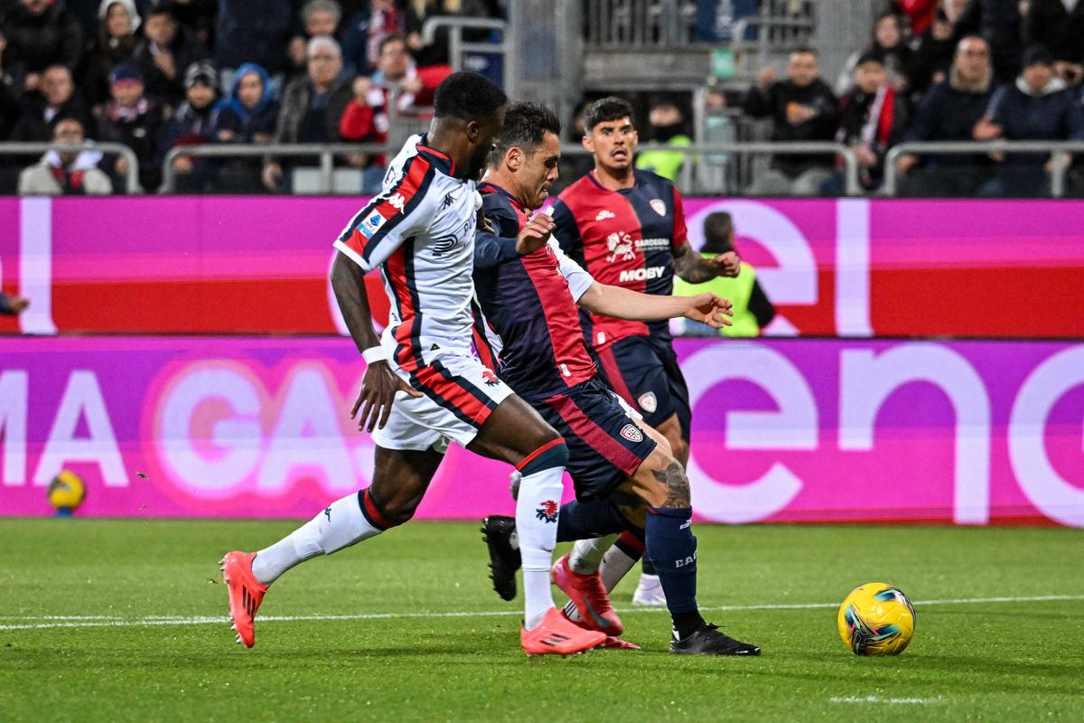 Cagliari - Genoa, cu Florinel Coman titular // 07.03.2025
