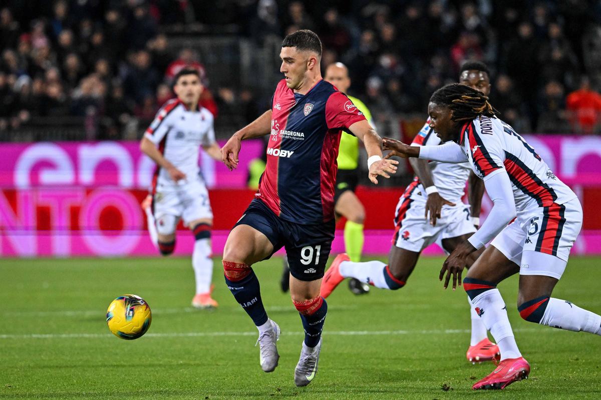Cagliari - Genoa, cu Florinel Coman titular // 07.03.2025