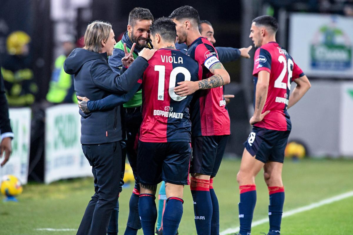 Cagliari - Genoa, cu Florinel Coman titular // 07.03.2025