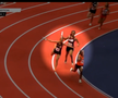 Moment incredibil la o cursă de atletism: și-a lovit adversara cu bâta în cap până a pus-o la pământ