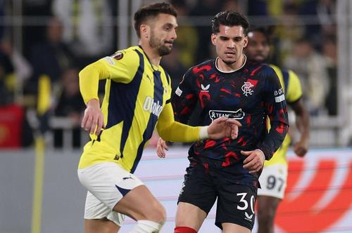 Ianis Hagi, în Fenerbahce - Rangers/ foto Imago Images
