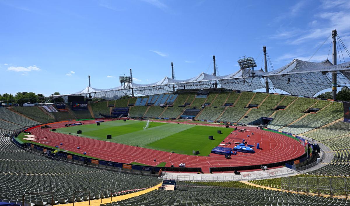 Peste 20.000 de români trăiesc la câțiva pași de un stadion misterios » O minune arhitecturală: „scufundat” sub pământ