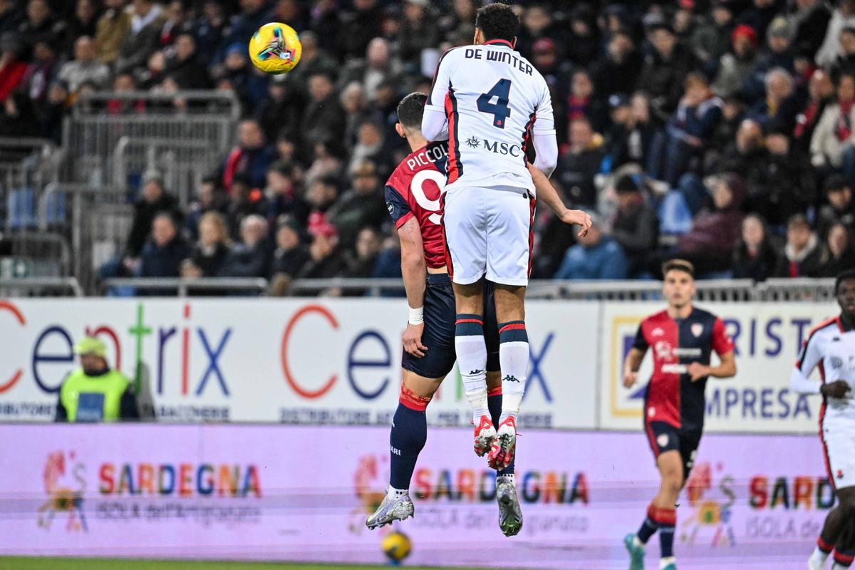 Cagliari - Genoa, cu Florinel Coman titular // 07.03.2025
