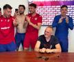 „Să plătiți telefoanele!” » I-au făcut antrenorului „baie de bere” după calificarea în play-off!
