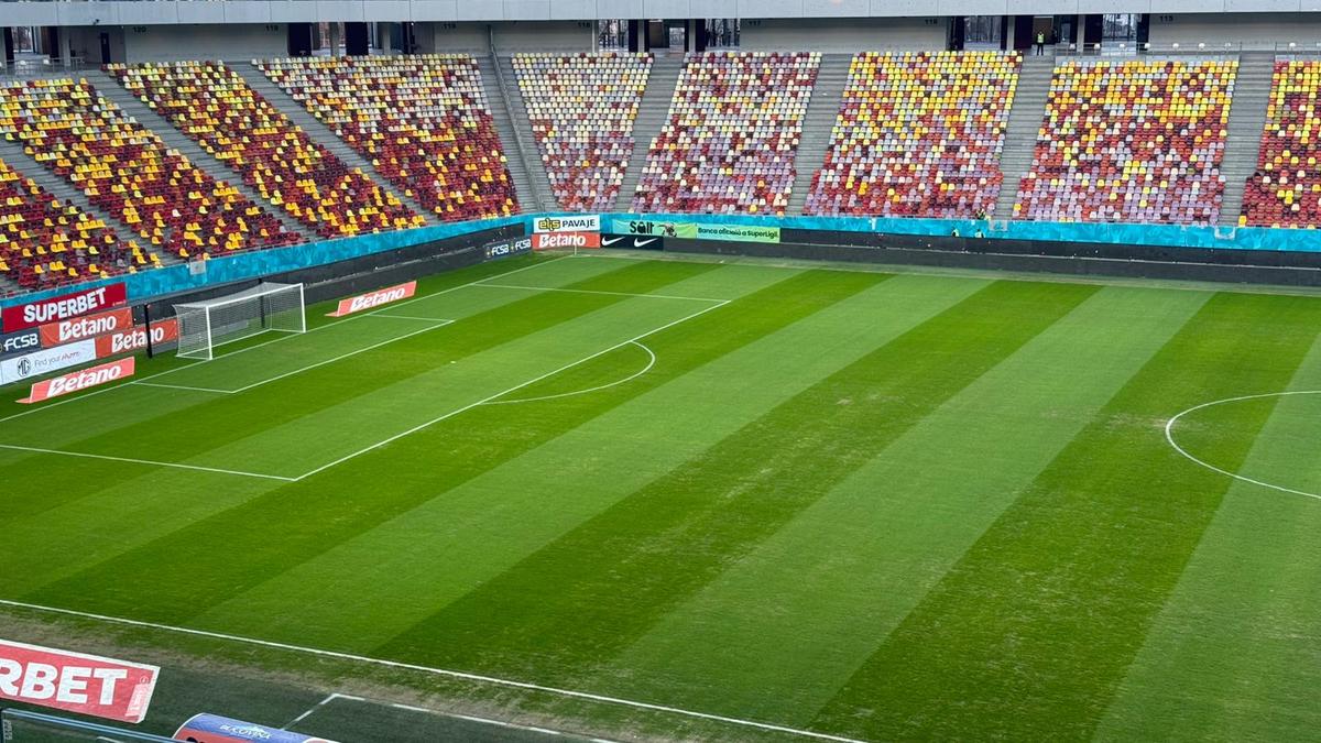 Dezastrul de la Arena Națională s-a accentuat după ninsorile recente: tavanul „a înflorit”
