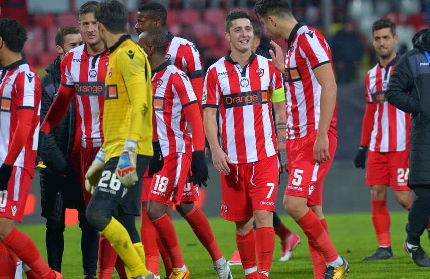 Nedelcearu (numărul 5) a reușit 6 goluri pentru Dinamo
