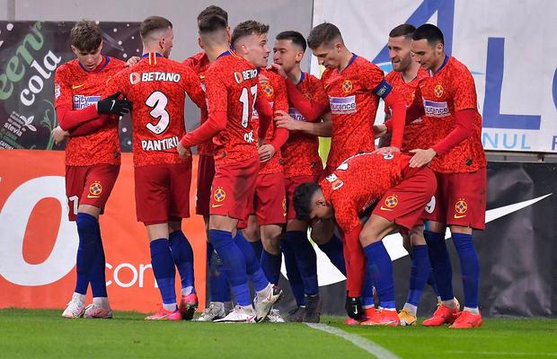 Becali nu-i place, dar sunt cei mai buni din Liga 1! Cine sunt jucătorii de la FCSB care sunt criticați de specialiști, dar apărați de cifre