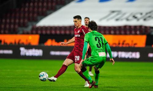 Gigi Mulțescu (69 de ani), antrenorul lui Dinamo, își numără răniții, așa cum a mărturisit după înfrângerea cu CFR Cluj, 0-1.