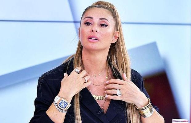 Anamaria Prodan l-a dat în judecată pe Dennis Man! Câți bani vrea impresara