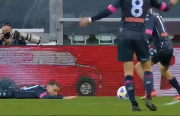 VAR, gafe uriașe în Juventus - Napoli » Nu a acordat două penalty-uri în prima repriză