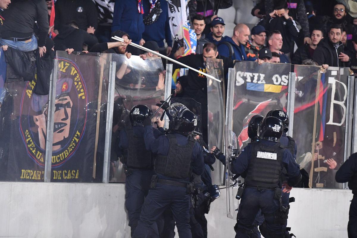 „Mușcați” de Haită! CSA Steaua pierde la limită cu U Cluj » Noul clasament din Liga 2