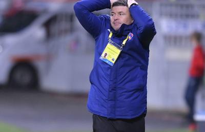 Daniel Oprița, nervos după înfrângerea împotriva clujenilor: „Mai bine pierzi un joc așa cum l-am pierdut noi, decât să-l câștig ca ei” + acuze la adresa arbitrului
