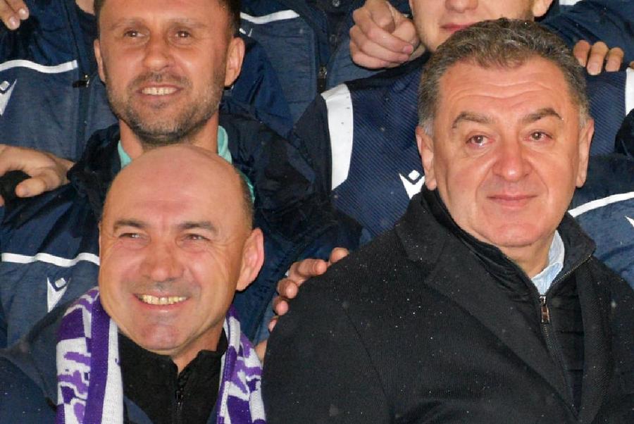 Jean Vlădoiu, alături de primarul Gentea / Sursă foto: Gabriela Neacșu @Fotbal Club FC Argeș Pitești Primarul l-a trimis pe Vlădoiu în fața jurnaliștilor: „Răutăți și aroganțe”