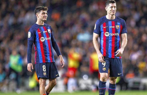 „Cu bețele alea arătam ca o barză. Mi-era rușine de mine” » Dezvăluiri în premieră din copilăria unei mari vedete de la Barcelona