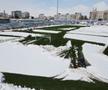 Se lucrează de zor la deszăpezirea stadionului echipei din play-out: „30 de deținuți sunt aici de la primele ore”