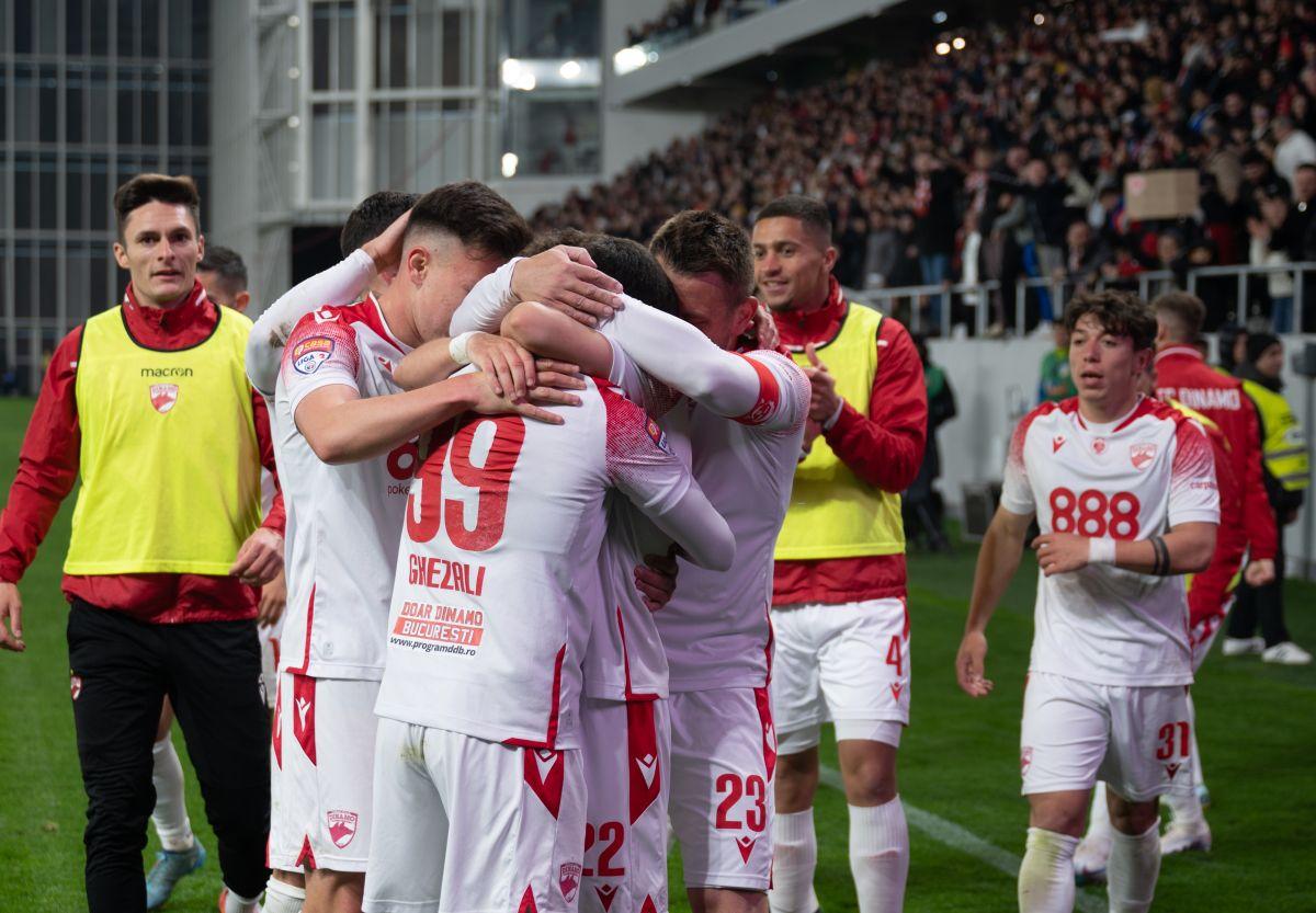 Detaliul remarcat după ultimul meci al lui Dinamo: „Lumea credea că în fotbalul românesc nu mai există așa ceva”