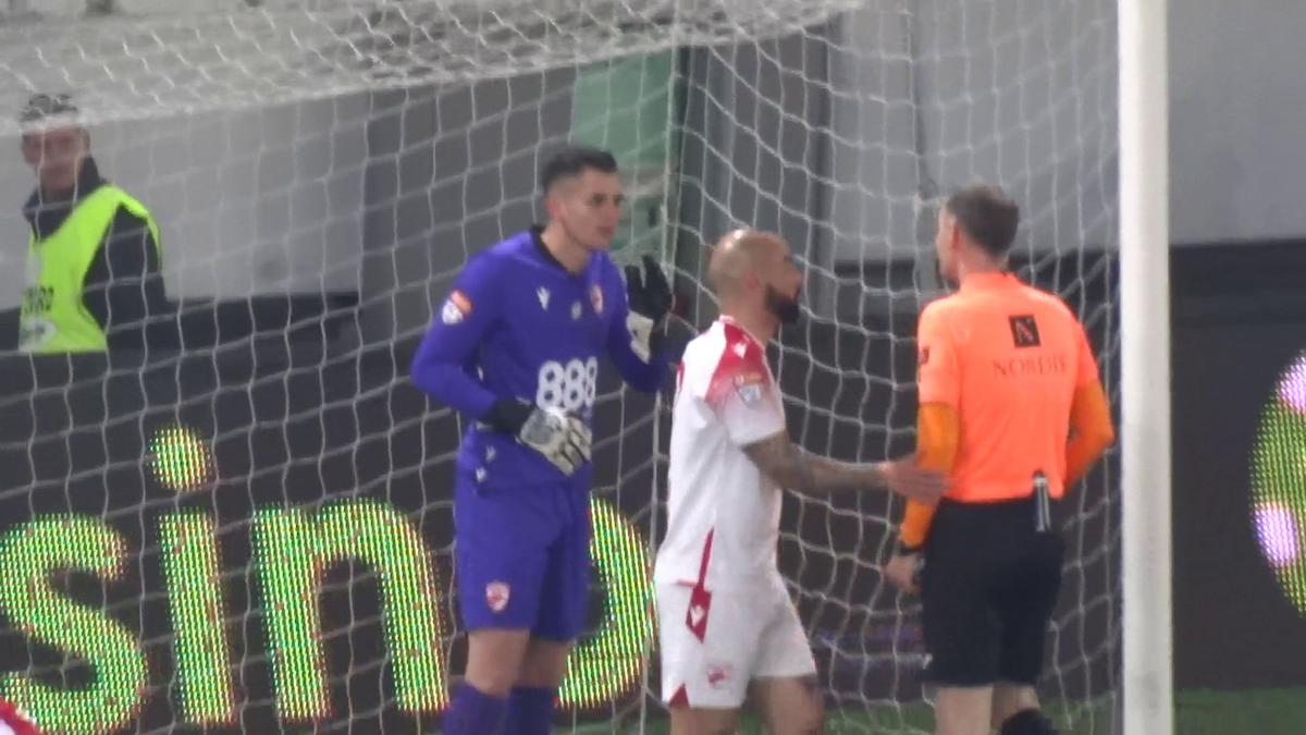 FOTO Arbitraj Dinamo - Oțelul 07.04.2023