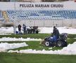 Se lucrează de zor la deszăpezirea stadionului echipei din play-out: „30 de deținuți sunt aici de la primele ore”