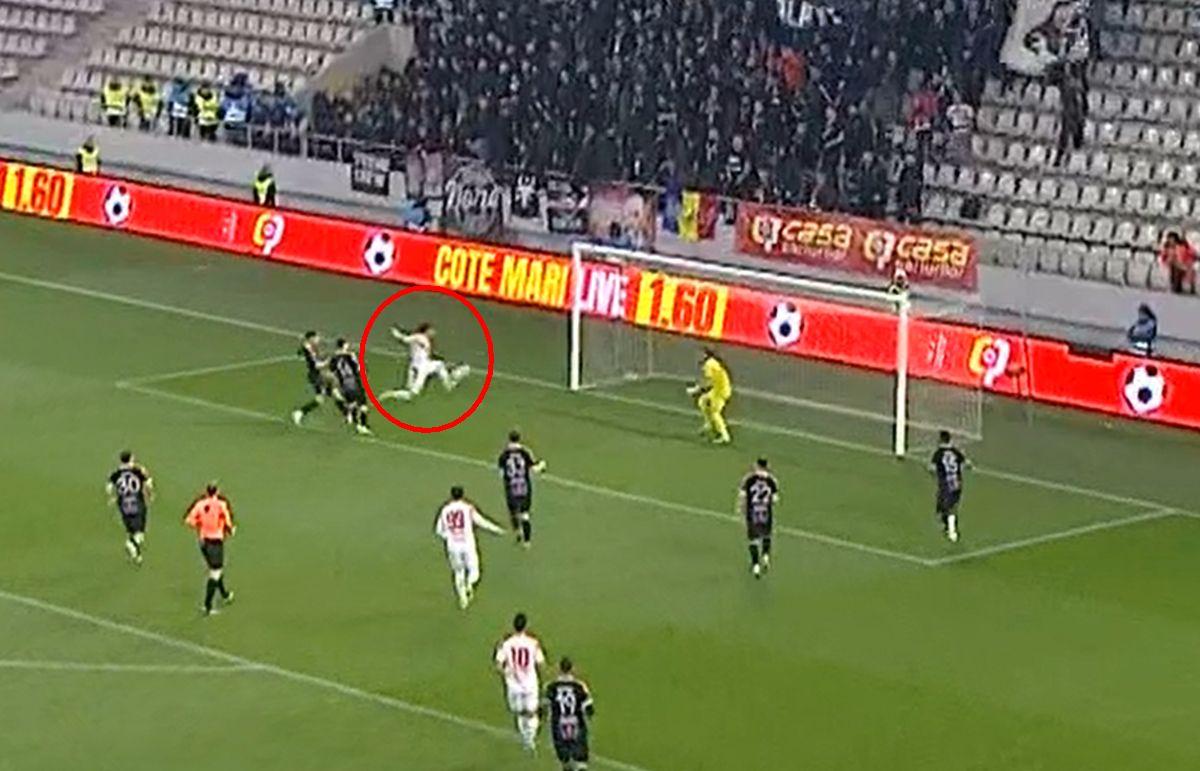 Amzăr, ratare rarisimă în Dinamo - Oțelul