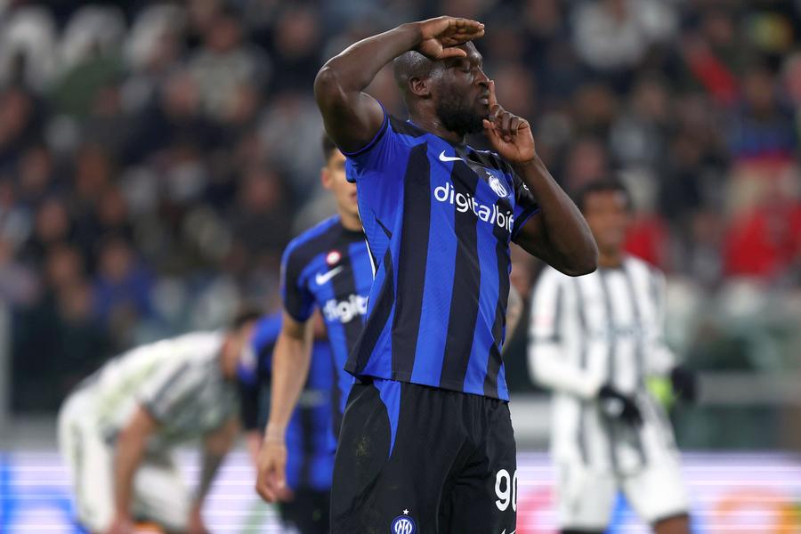 Romelu Lukaku, eliminat fiindcă le-a răspuns fanilor rasiști ai lui Juventus. Foto: Imago Images Sancţiuni dure pentru Juventus și Inter după derby-ul din Cupa Italiei