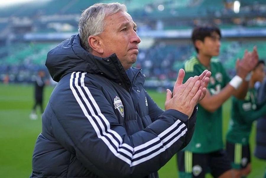 Dan Petrescu Dan Șucu are primul nume de antrenor pentru înlocuirea lui Bergodi » Îl mai vrea o echipă din play-off