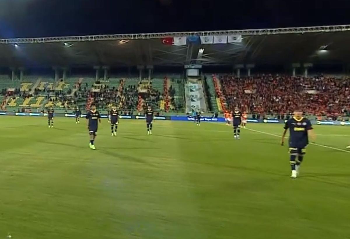 Galatasaray - Fenerbahce, în Supercupa Turciei, a durat doar 50 de secunde